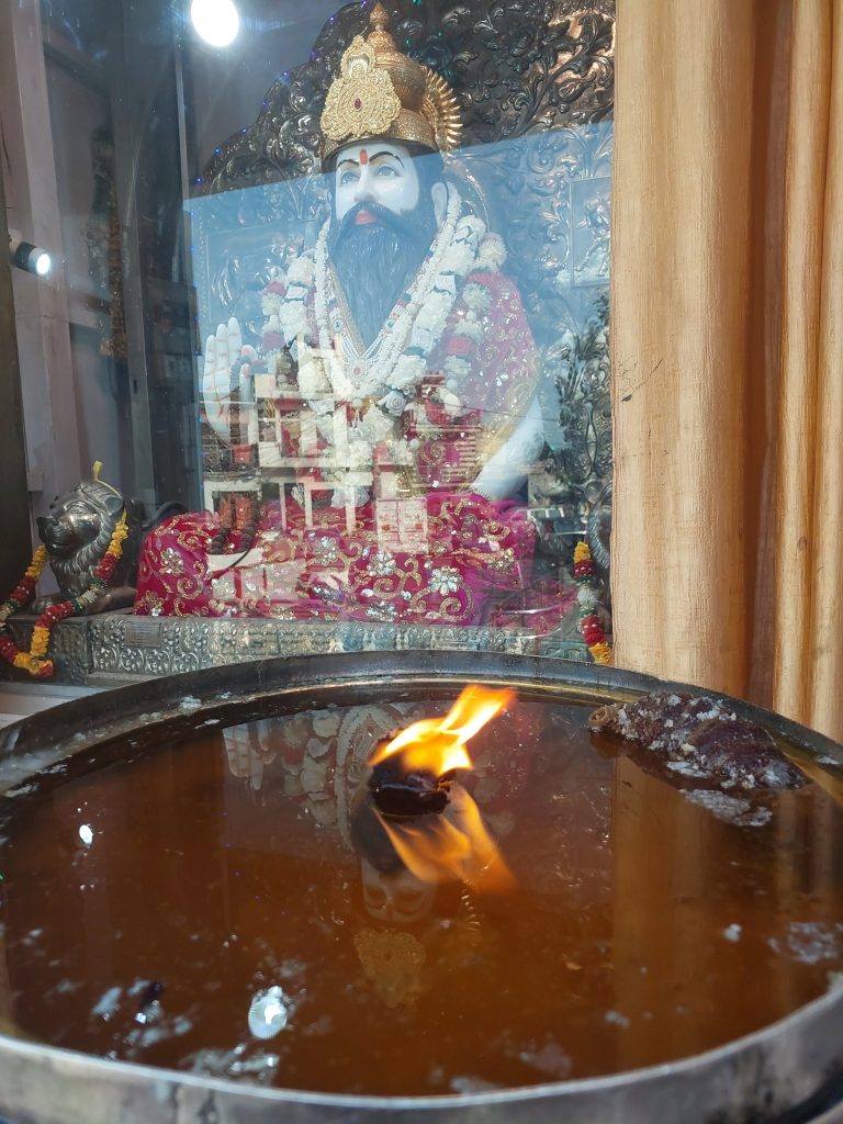 बाबा हरिदास जी: सेवा, श्रद्धा और मानवता के महान प्रतीक
